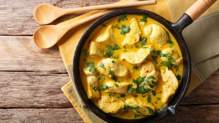 Chicken in curry sauce – Fragrant goodness with a hint of exotic