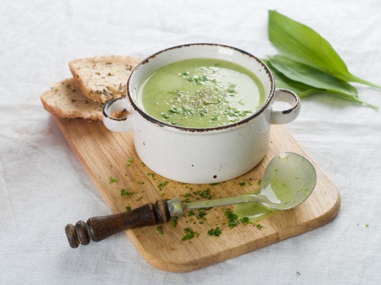 Spring creamy wild garlic soup, which takes half an hour to prepare and tastes amazing