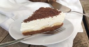 Unbaked Irish dessert with bananas ready in 20 minutes