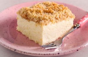 Prepare the perfect dessert: Cheesecake with homemade biscuits
