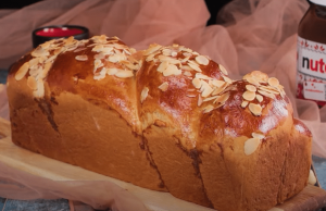 Divine Nutella dessert topped with almonds – not only children will love it!