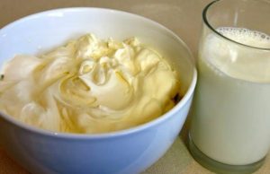 A tasty and fluffy milk cream that goes with almost everything!