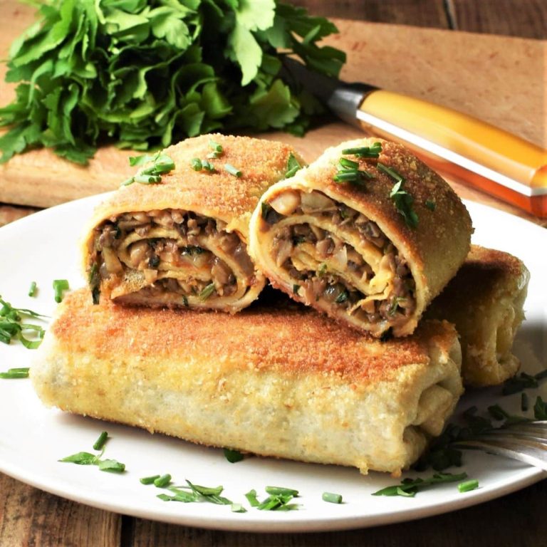 Pancakes with cabbage and mushrooms: you can’t get any better!