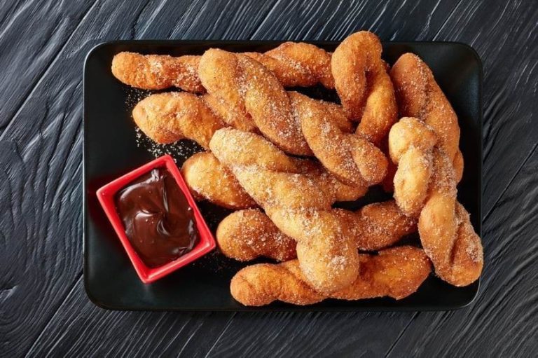 Kkwabaegi: Delicately sweet Korean cinnamon doughnuts with sourdough – you’ll love them
