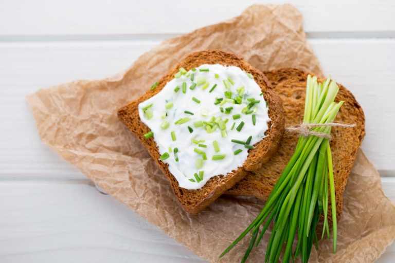 Homemade cottage cheese spread with spring onions