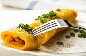 Firm on the outside and soft on the inside – A real French omelette