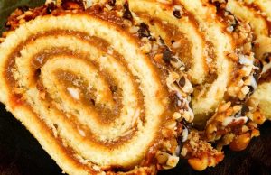 Marlene roulade – a rolled variation of the popular honey cake