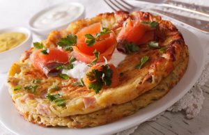 Potato pancakes with smoked salmon – a tasty combination of salmon and potato dough with cream!