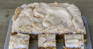 Apple pie with nuts