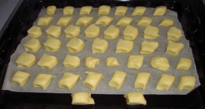 Soft and crunchy butter cookies, just like grandma’s!