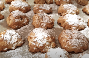 Crispy and crunchy apple biscuits Italian style – Easy and quick to prepare!