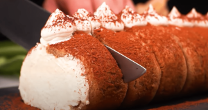 Luxurious sponge cake roll with fluffy cream: inspiration for a great no-bake dessert!