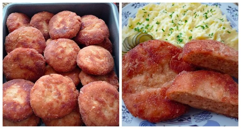 Minced schnitzel baked in the oven with sour cream and mashed potatoes