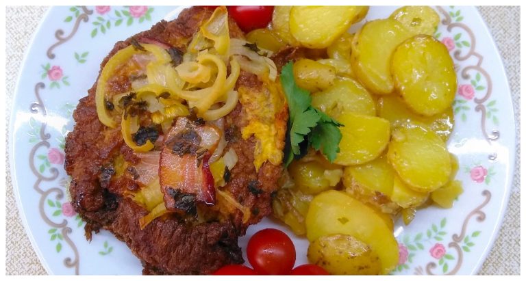 Reverse pork cutlets with bacon and potatoes
