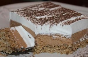 Creamy dessert with nuts, cocoa and cream – Try this delicacy!
