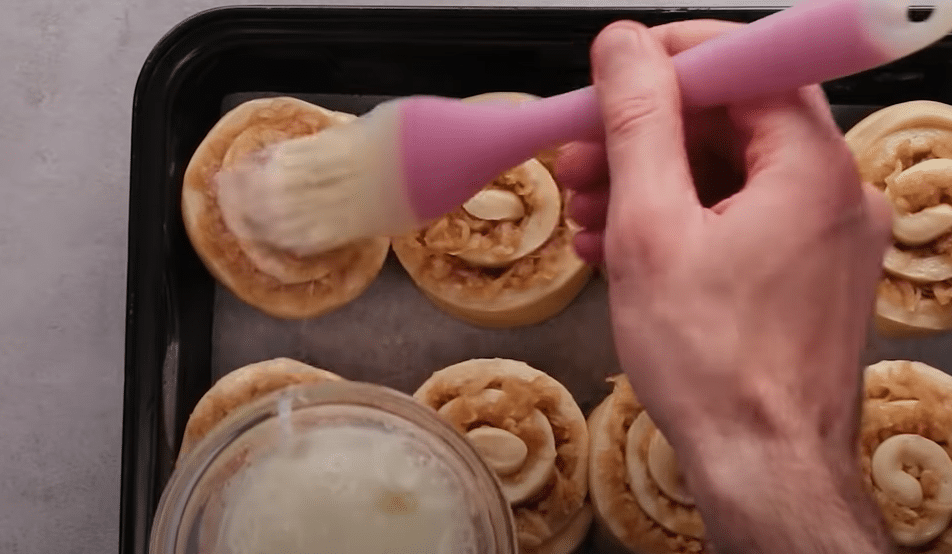 ten nejjednodušší recept na skvělé jablečné rolky – připravit je zvládne úplně každý!