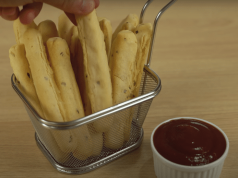 The best potato and cheese sticks: suitable for every party and celebration!
