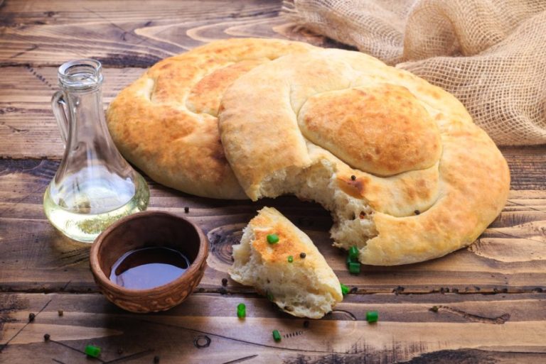 Moist, crispy and fluffy: Try this homemade bread!