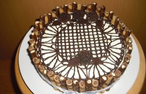 Delicious no-bake sponge cake with cottage cheese and tubes!