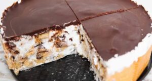 Unbaked sponge cake fantasy in 15 minutes – creamy dessert with coffee aroma