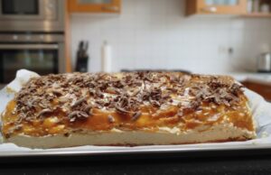 Luxurious Caramel Sheet Cake: Creamy Dessert with Lightning-Fast Preparation That Melts in Your Mouth Caramel pudding dessert.
