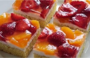 Refreshing Sponge Cake with Mascarpone, Fruit and Jelly: A Light Dessert You’ll Love Summer mascarpone cake with strawberries and peaches – moist sponge with a hot water trick