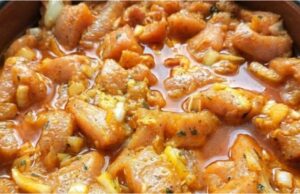 Recipe for Marinated Pork Strips with Curry and Mustard: Meat That Melts in Your Mouth Juicy pork strips marinated with curry and mustard