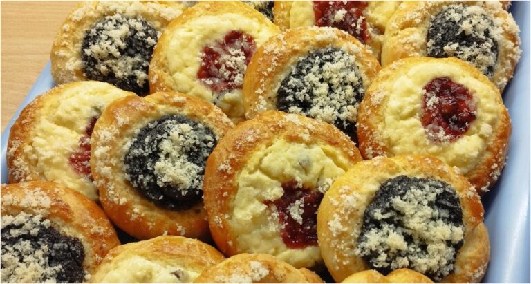Prepare These Delicious Quick Pastries from No-Rise Dough