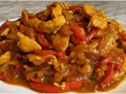 Lightning-Fast Chicken Stir-Fry with Vegetables in 20 Minutes: An Excellent One-Pan Lunch Quick chicken stir-fry with vegetables – juicy meat and delicate sauce