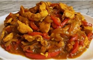 Lightning-Fast Chicken Stir-Fry with Vegetables in 20 Minutes: An Excellent One-Pan Lunch Quick chicken stir-fry with vegetables – juicy meat and delicate sauce