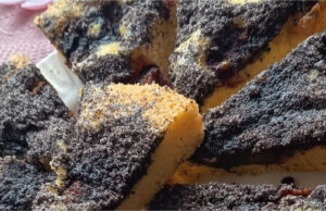 Spoon Quick Cake with Fruit and Poppy Seeds: Fluffy Moss-Like Dessert Without Weighing Spoon quick cake with fruit and poppy seeds – fluffy moss-like dessert without weighing