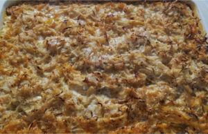 Traditional Layered Koložvár Cabbage with Minced Meat and Cream Traditional layered Koložvár cabbage with minced meat and cream
