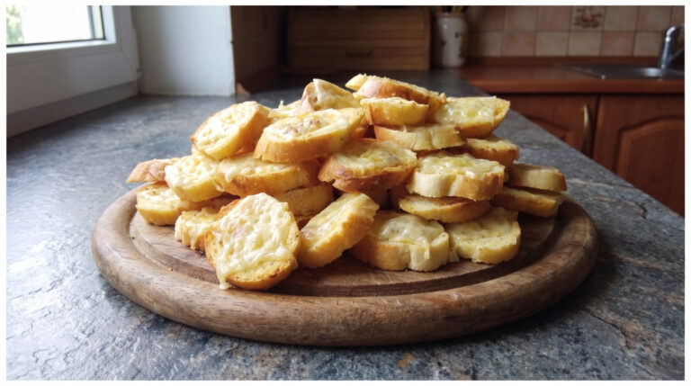 Baked Old Bread Rolls with Cheese: Crispy Snack Ready in Minutes