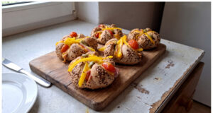 Baked Kaiser Rolls with Cheddar and Herb Butter: Quick Dinner Ready in 12 Minutes Baked kaiser rolls with cheddar and herb butter