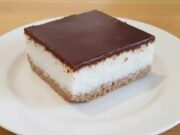 Coconut Madness Without Turning On the Oven: Luxurious No-Bake Bounty Cake No-bake coconut Bounty cake: luxurious dessert without baking