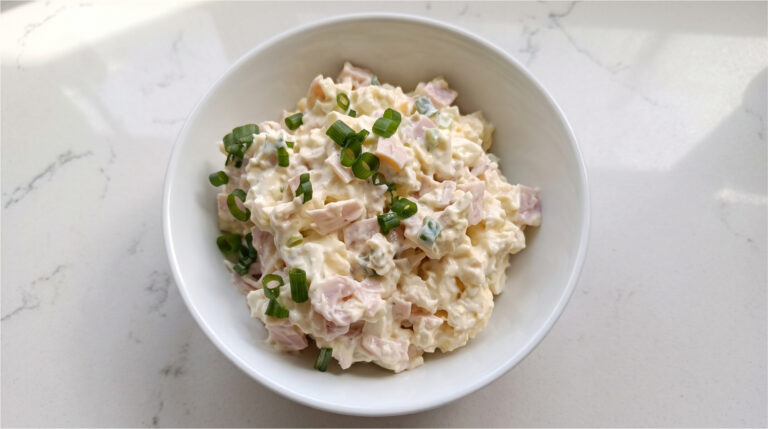 Camembert Salad with Ham and Eggs: Quick Creamy Treat with Fresh Bread