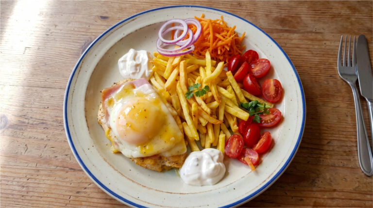Chicken Breast with Ham, Cheese and Peach: A Retro Lunch with Fries