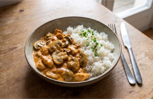 Chicken Skillet with Mustard and Sour Cream: Juicy Meat and Creamy Sauce in Under 30 Minutes Chicken skillet with creamy mustard and sour cream sauce