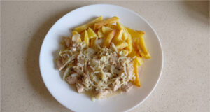 Chicken Strips with Cabbage: Quick Creamy Skillet with Fresh Dill Chicken strips with cabbage and dill in creamy sauce