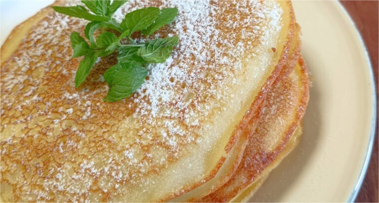 Fluffy Yeast Pancakes Like Grandma’s: Fragrant Homemade Delight with Milk, Eggs, and Yeast
