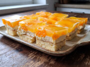 Greedy Slices with Mandarins: Refreshing Moist Dessert with Creamy Layer and Fragrant Jelly Greedy slices with mandarins – layered dessert with cream and jelly