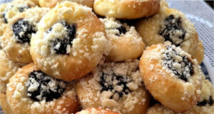 Mayonnaise Koláčky: Soft Yeast Dough That Doesn’t Need Flour Dusting Mayonnaise koláčky: Soft yeast dough that doesn't need flour dusting