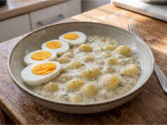 Old Bohemian Zablafuňky: Hearty Potatoes with Cream and a Balanced Sweet and Sour Flavor Old Bohemian zablafuňky - creamy potatoes with herbs and eggs