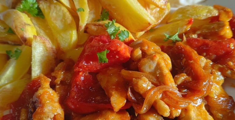 Tender Pork Strips in Curry Vegetable Sauce with Fragrant Roasted Potatoes
