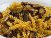 Quick Pasta with Wild Mushrooms: Creamy One-Pan Dish Quick pasta with wild mushrooms served in a creamy sauce