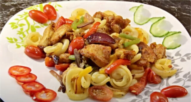 quick-pasta-with-chicken-and-vegetables-healthy-one-pan-lunch Quick pasta with chicken and vegetables – healthy one-pan lunch ready in 15 minutes