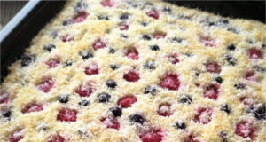 Raffaello Slices with Raspberries and Blueberries: Moist Coconut Cake with Whipped Cream Raffaello slices with raspberries and blueberries – moist coconut cake with whipped cream