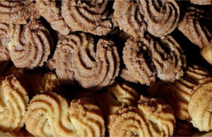 Retro Esíčka Cookies: Fragrant Cinnamon Pastries Easily Shaped with a Piping Bag Retro Esíčka cookies: fragrant cinnamon pastries easily shaped with a piping bag
