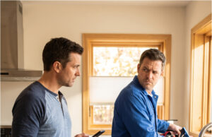 The Plumber Asked for Fifteen Hundred for Five Minutes of Sealing Work. When I Requested a Receipt, He Threatened to Leave Without Finishing Tense situation between customer and tradesman.