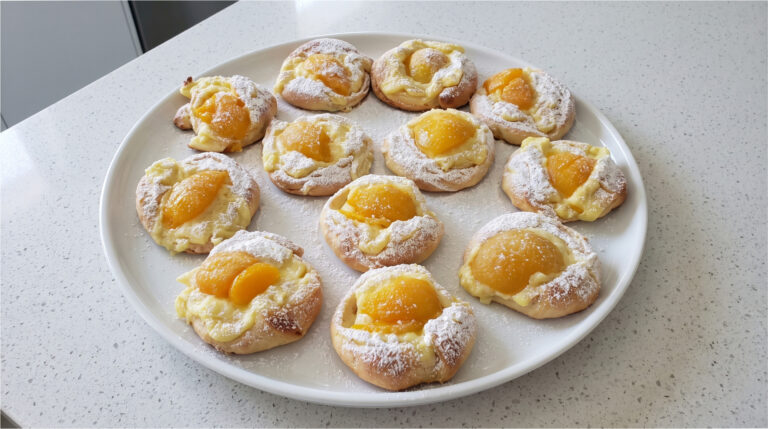Twisted Buns with Custard and Fruit: Fluffy Yeast Dough for Festive Treats